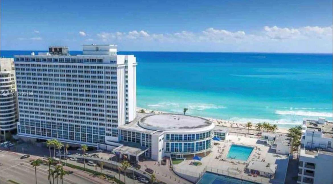Апарт отель 11Th - Seven Heaven Miami- Unforgettable Ocean Front- Free Parking Майами-Бич Экстерьер фото