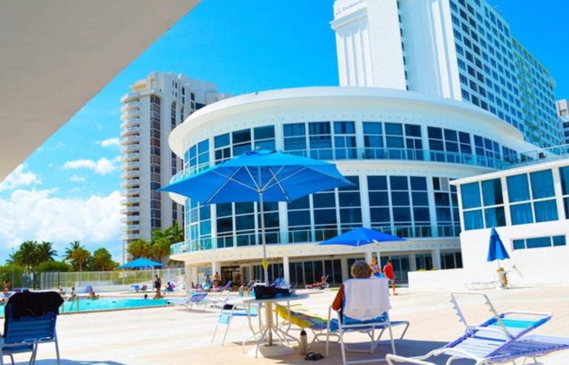 Апарт отель 11Th - Seven Heaven Miami- Unforgettable Ocean Front- Free Parking Майами-Бич Экстерьер фото