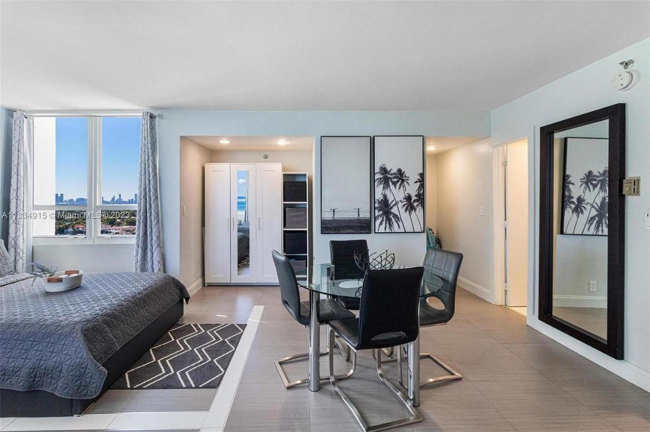 Апарт отель 11Th - Seven Heaven Miami- Unforgettable Ocean Front- Free Parking Майами-Бич Экстерьер фото